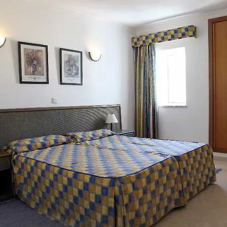 Calema Avenida Jardim Apartmanhotel