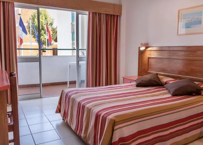 アパートホテル カレマ アベニーダ ジャルディン アパートホテル 3*